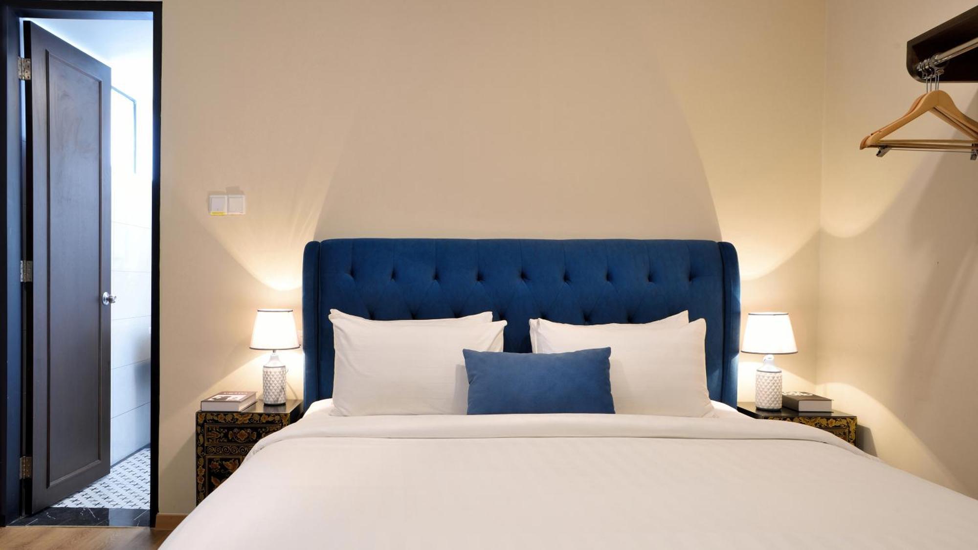 The Leith Hotel George Town Bagian luar foto