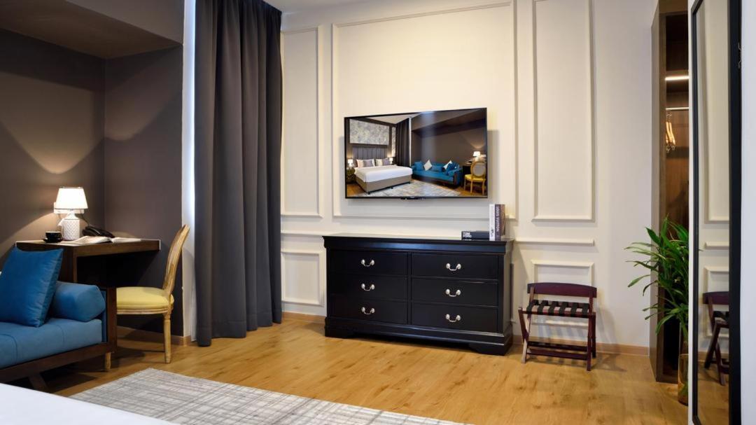 The Leith Hotel George Town Bagian luar foto