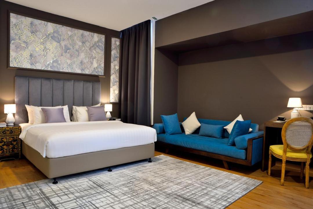 The Leith Hotel George Town Bagian luar foto
