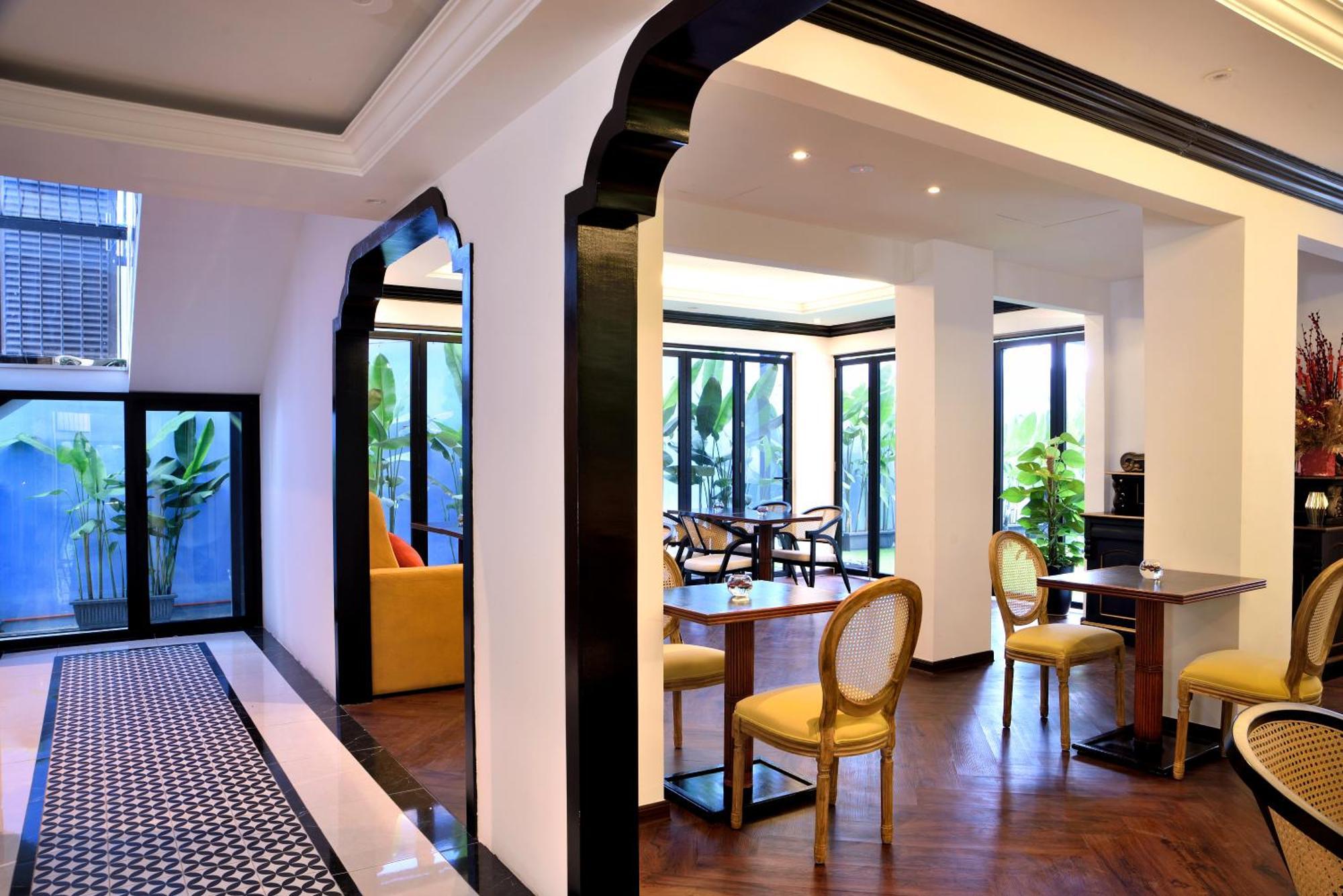 The Leith Hotel George Town Bagian luar foto